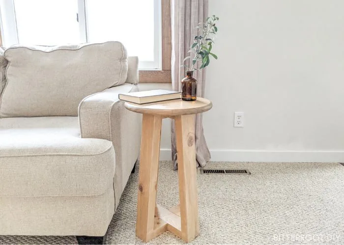 Modern Farmhouse DIY End Table