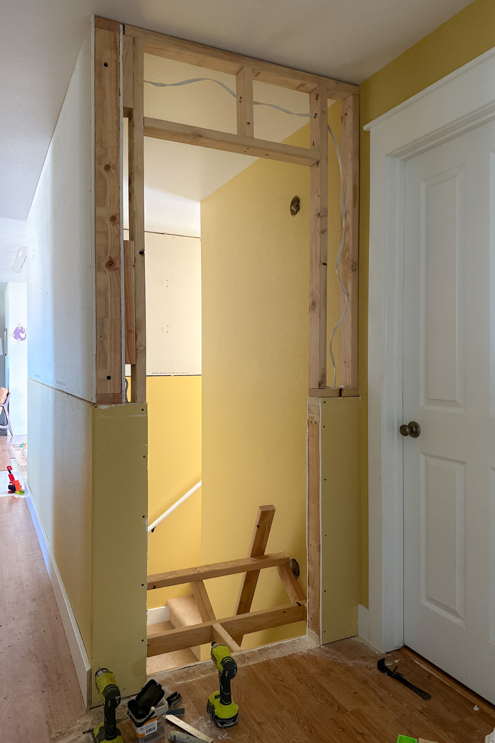 linen closet over the staircase_framing